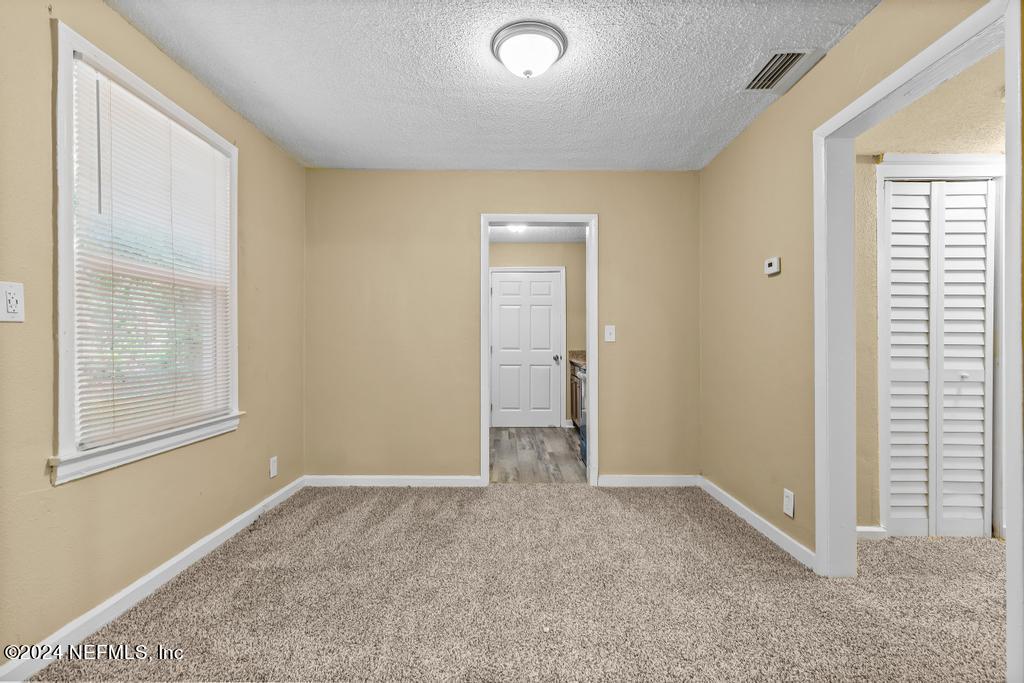 3132 COLUMBUS Avenue