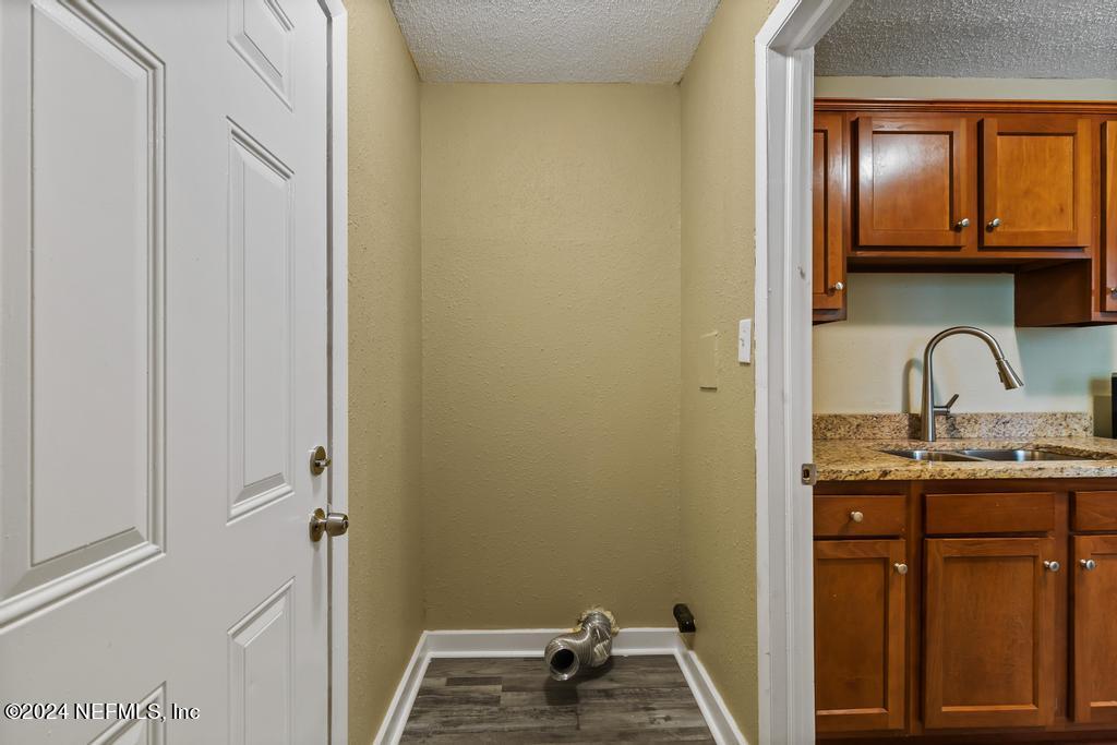 3132 COLUMBUS Avenue