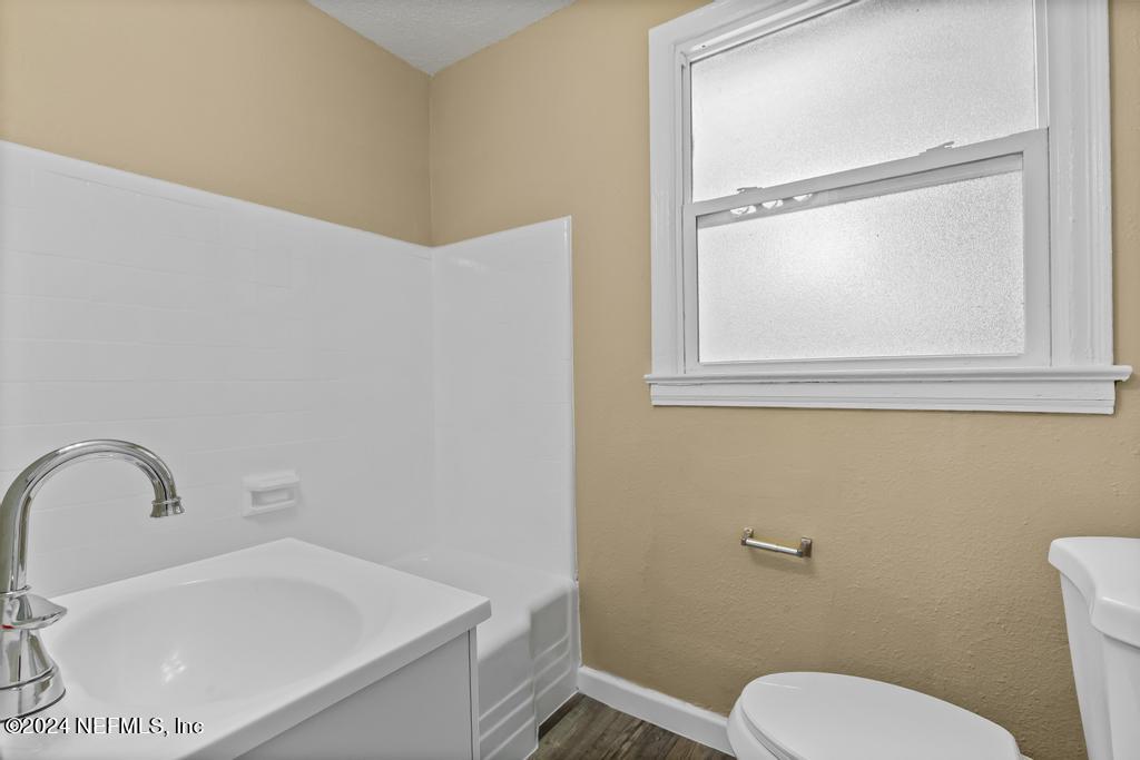 3132 COLUMBUS Avenue