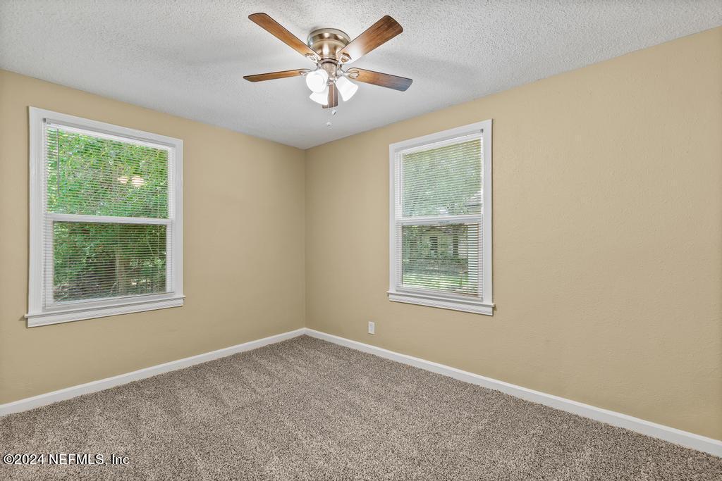 3132 COLUMBUS Avenue