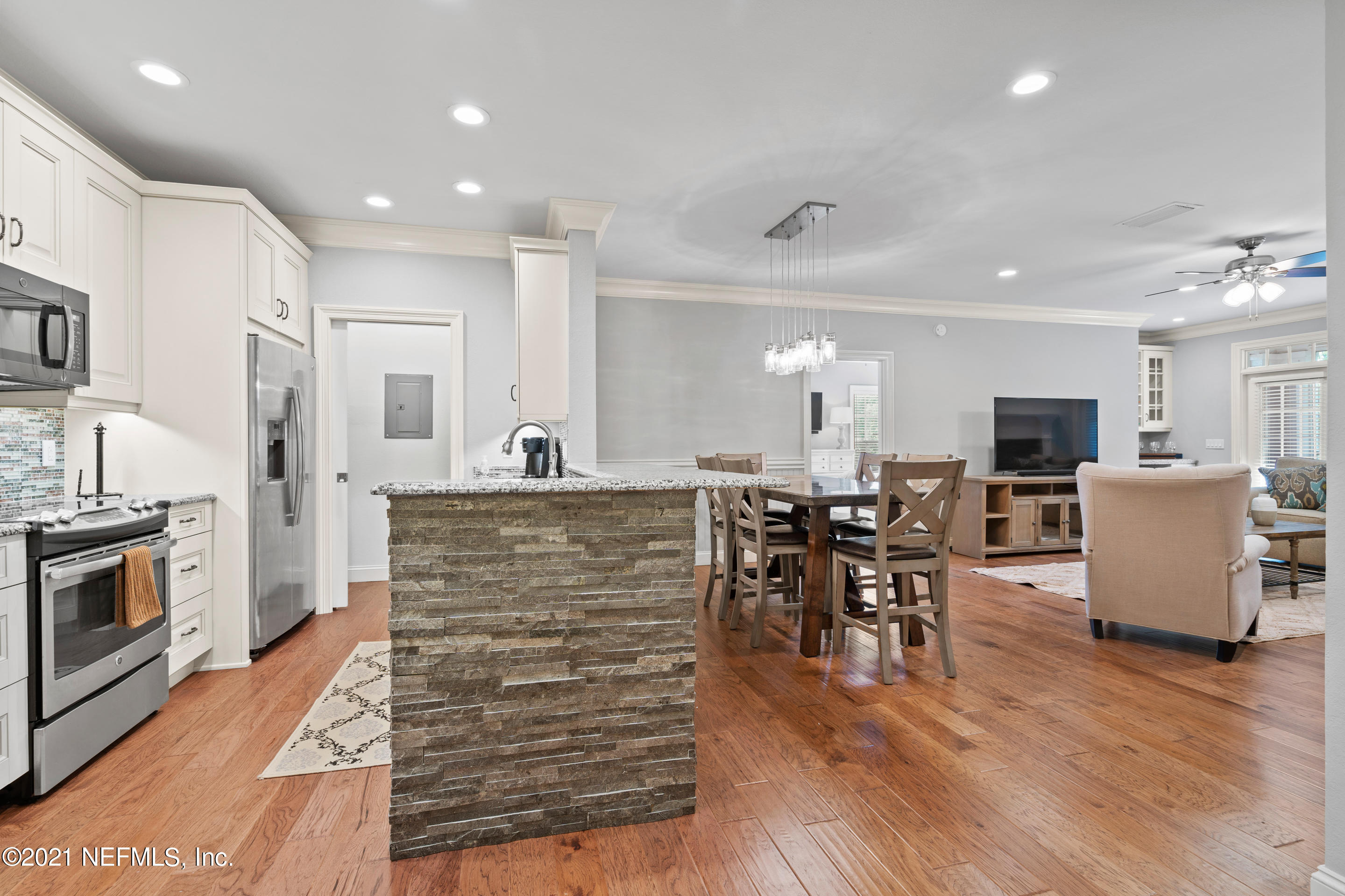 10901 BURNT MILL Road, 103