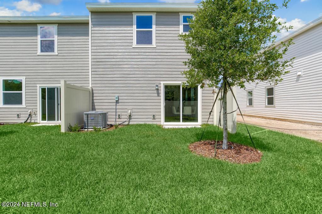 64 BEACH PALM Court