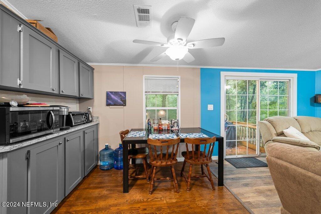 2701 PRIMROSE Circle