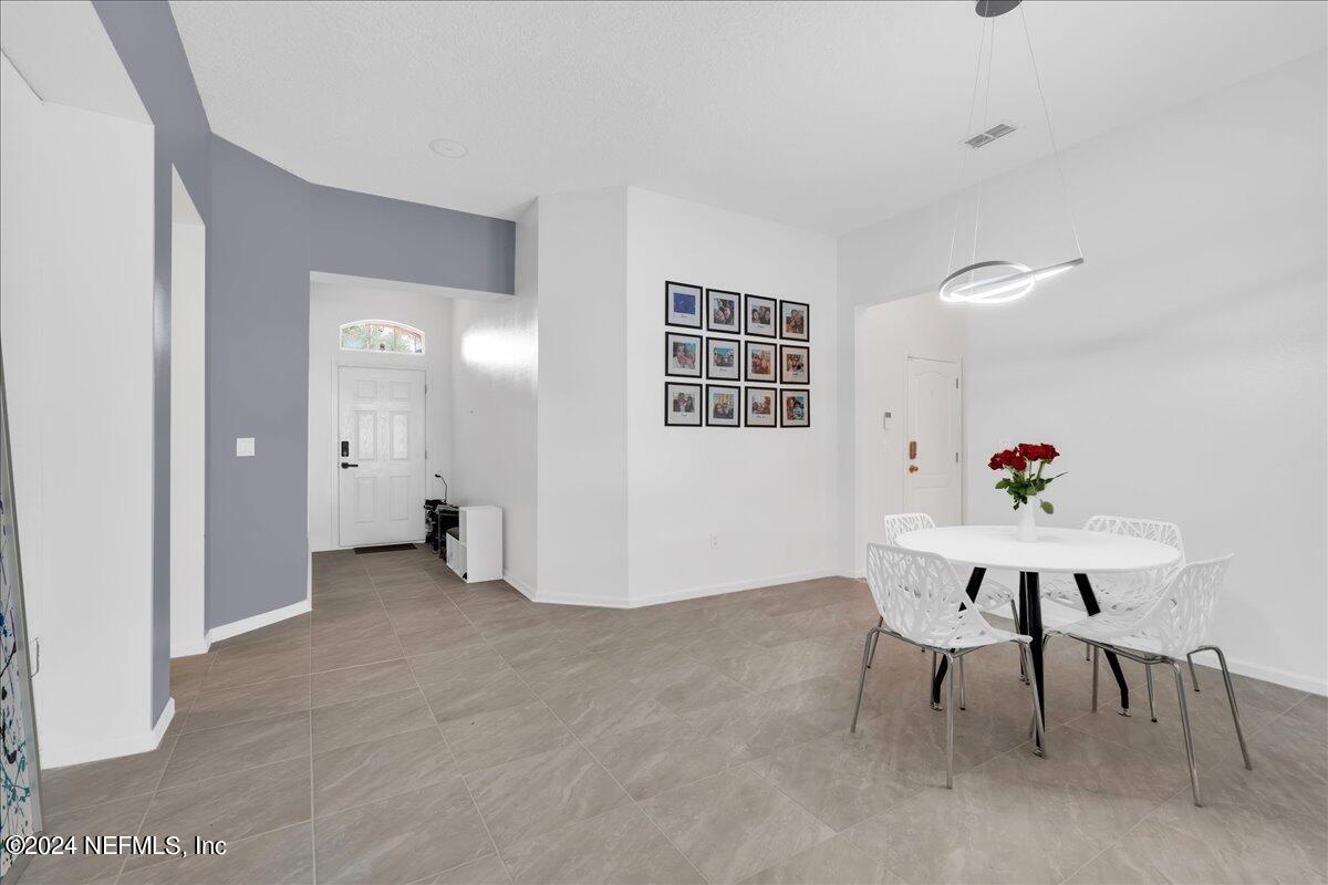 12561 WHITE CEDAR Trail