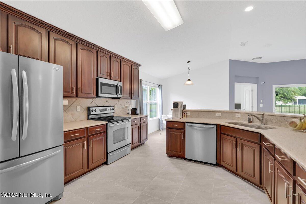 12561 WHITE CEDAR Trail