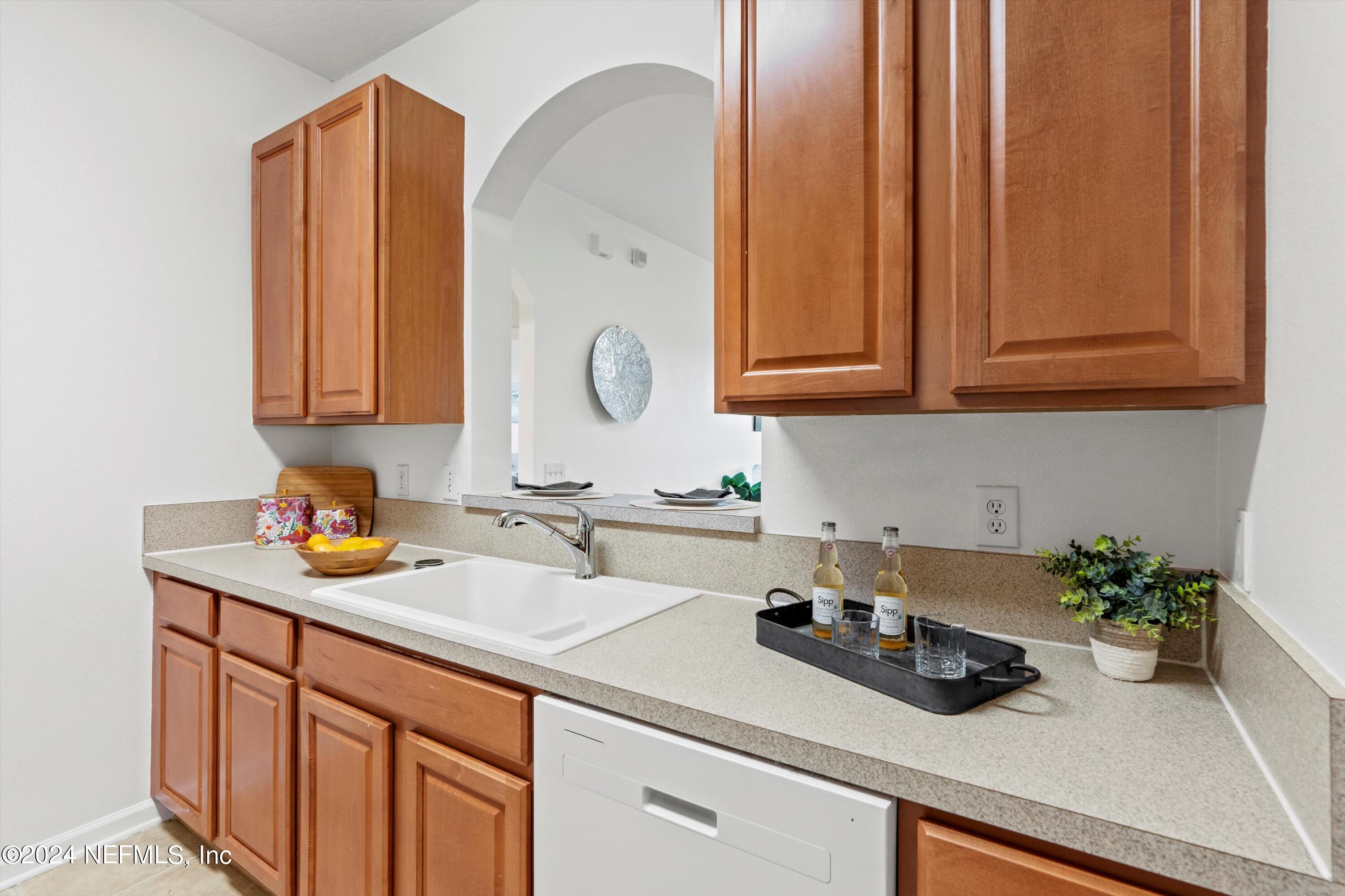 7801 POINT MEADOWS Drive, 2407