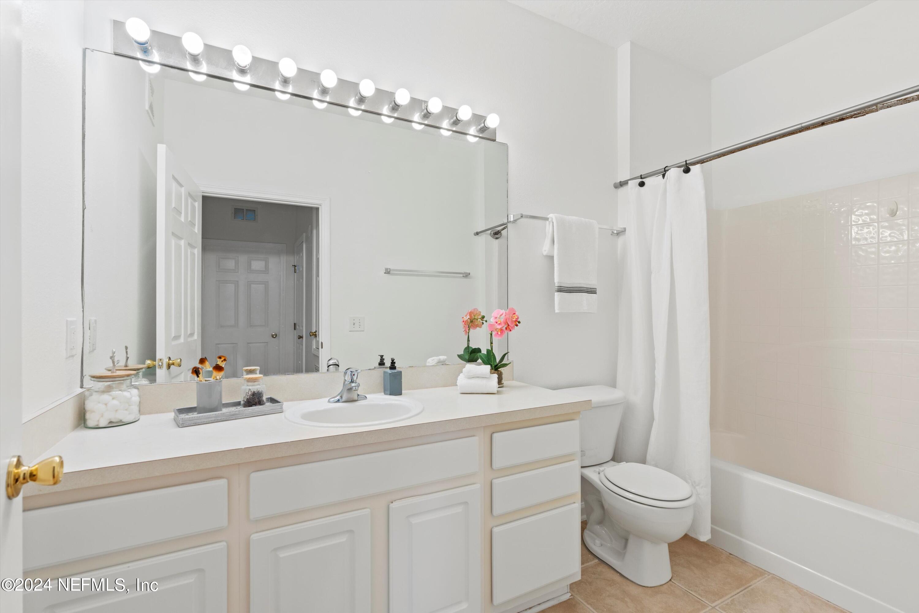 7801 POINT MEADOWS Drive, 2407