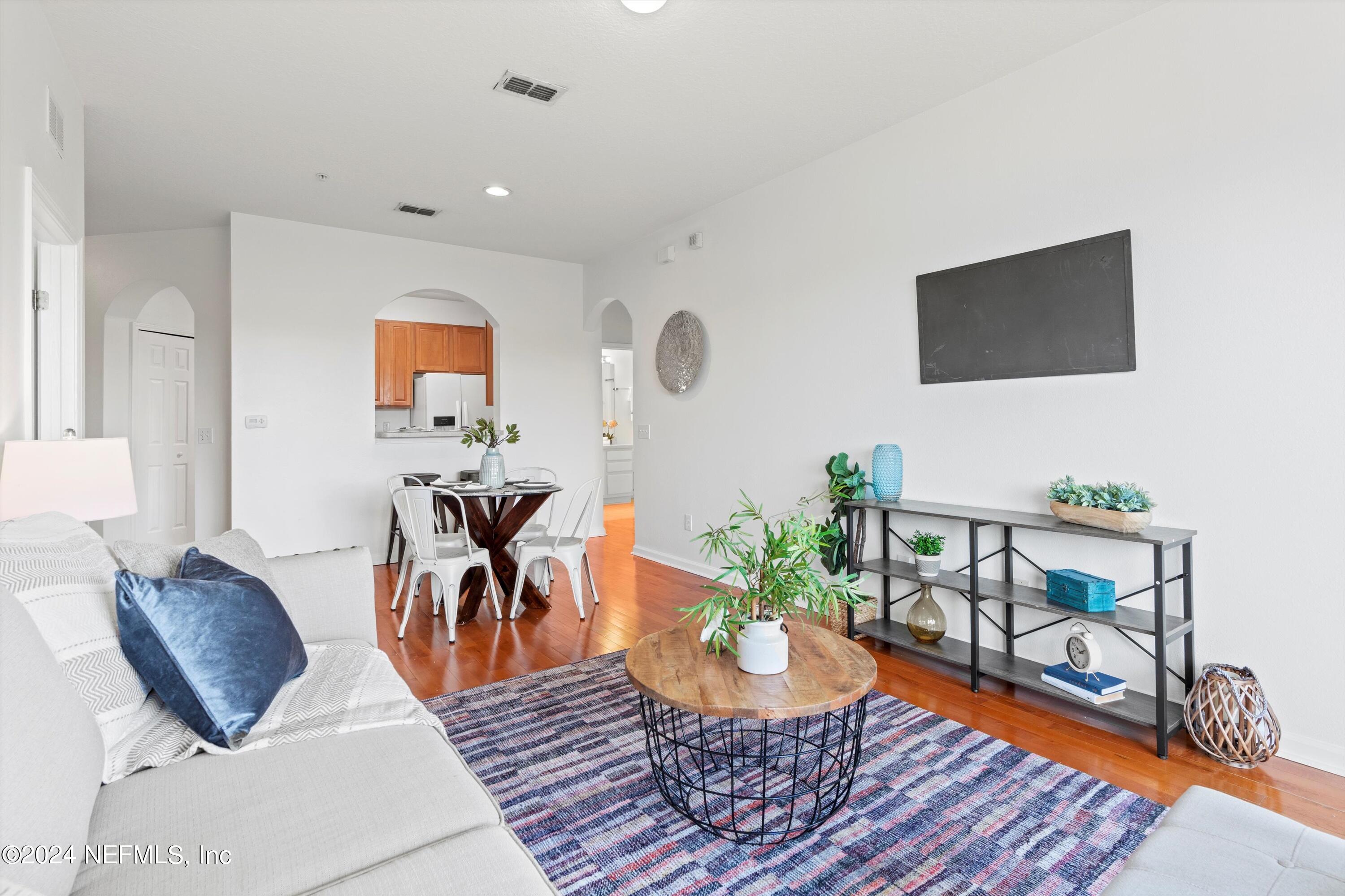 7801 POINT MEADOWS Drive, 2407