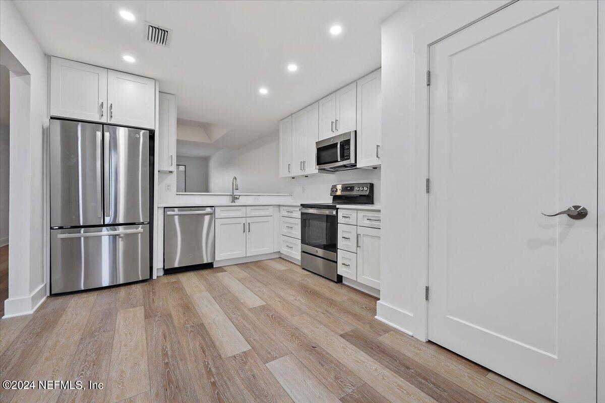 3820 LAVISTA Circle, 106
