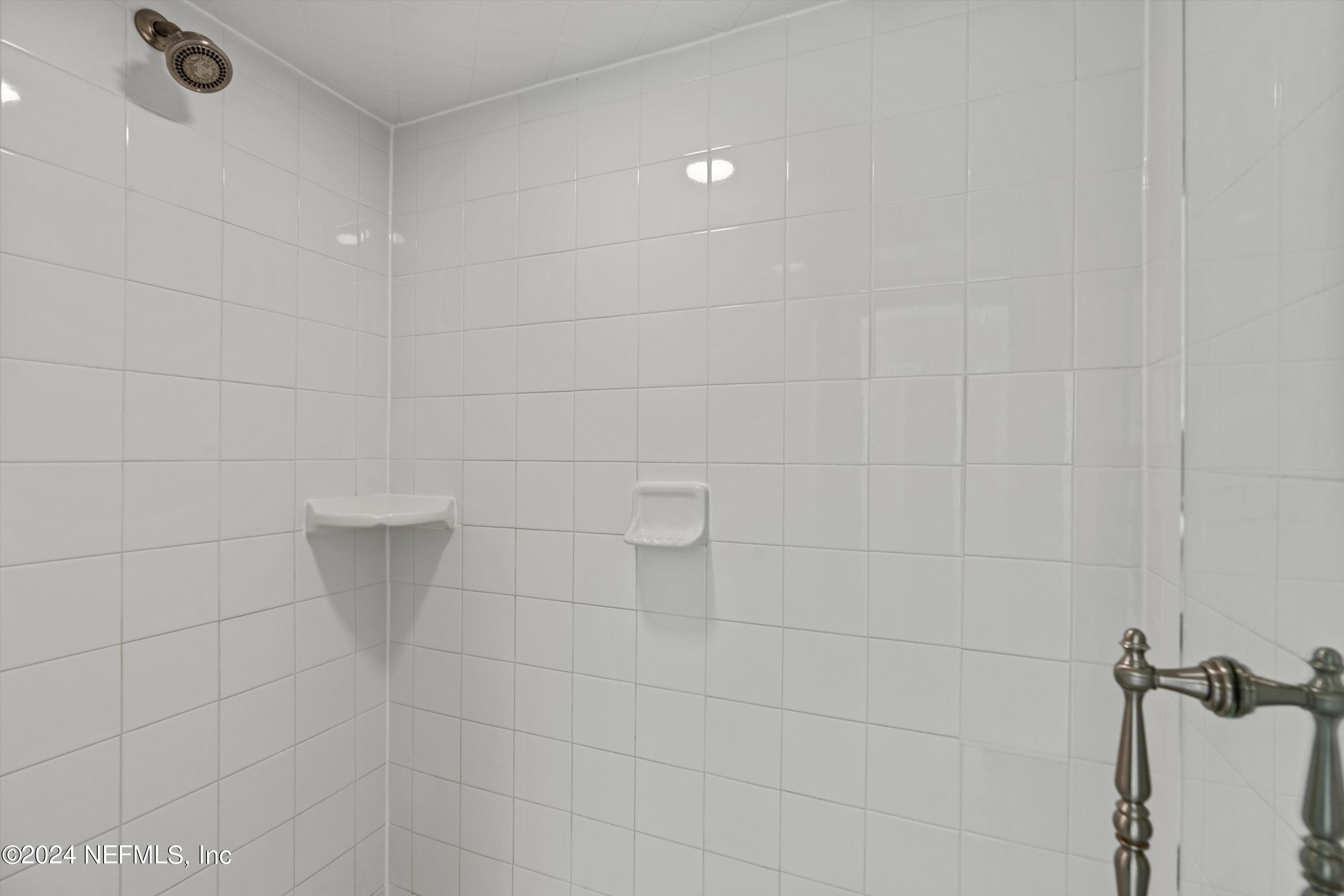 1901 1ST Street N, 1304