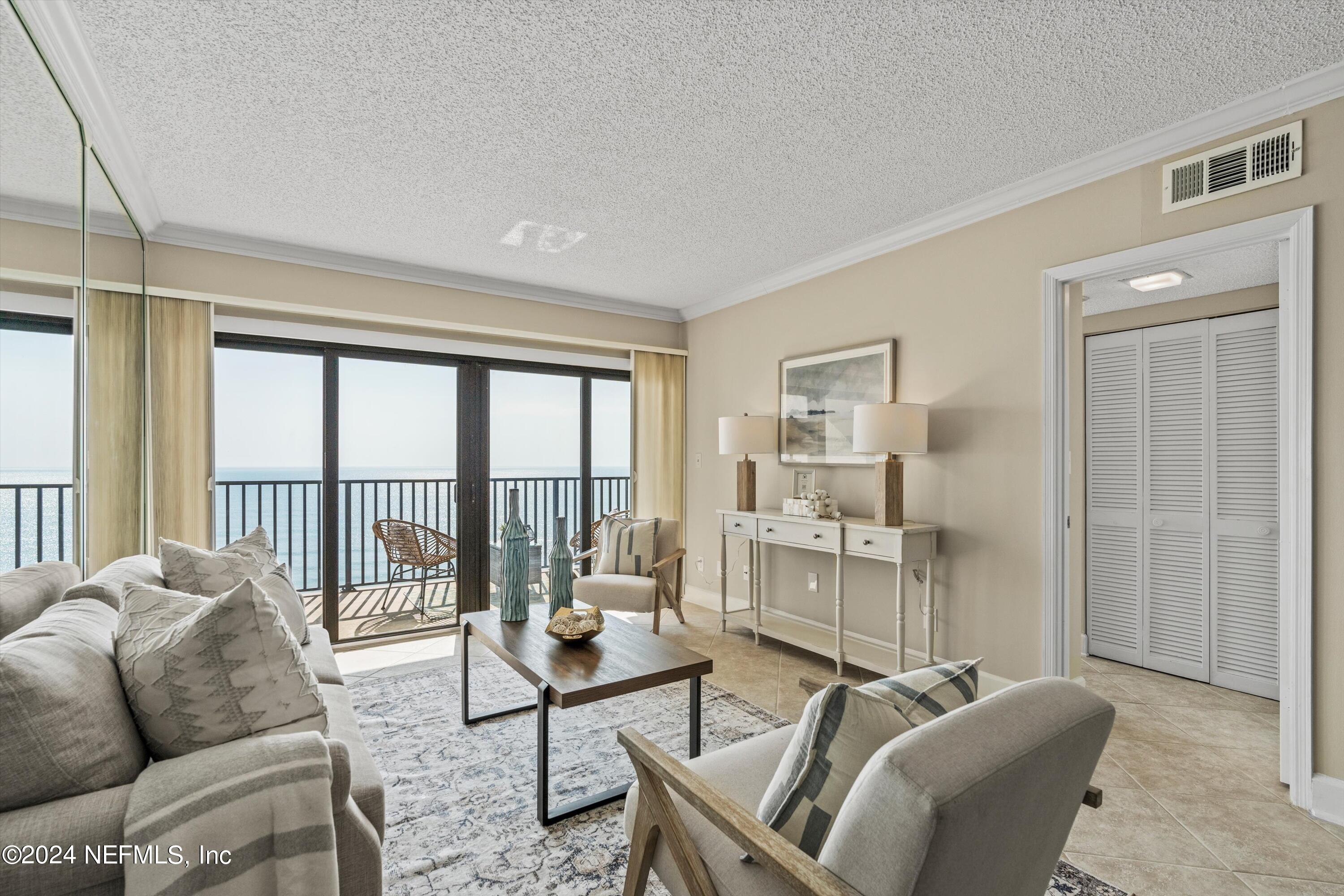 1901 1ST Street N, 1304