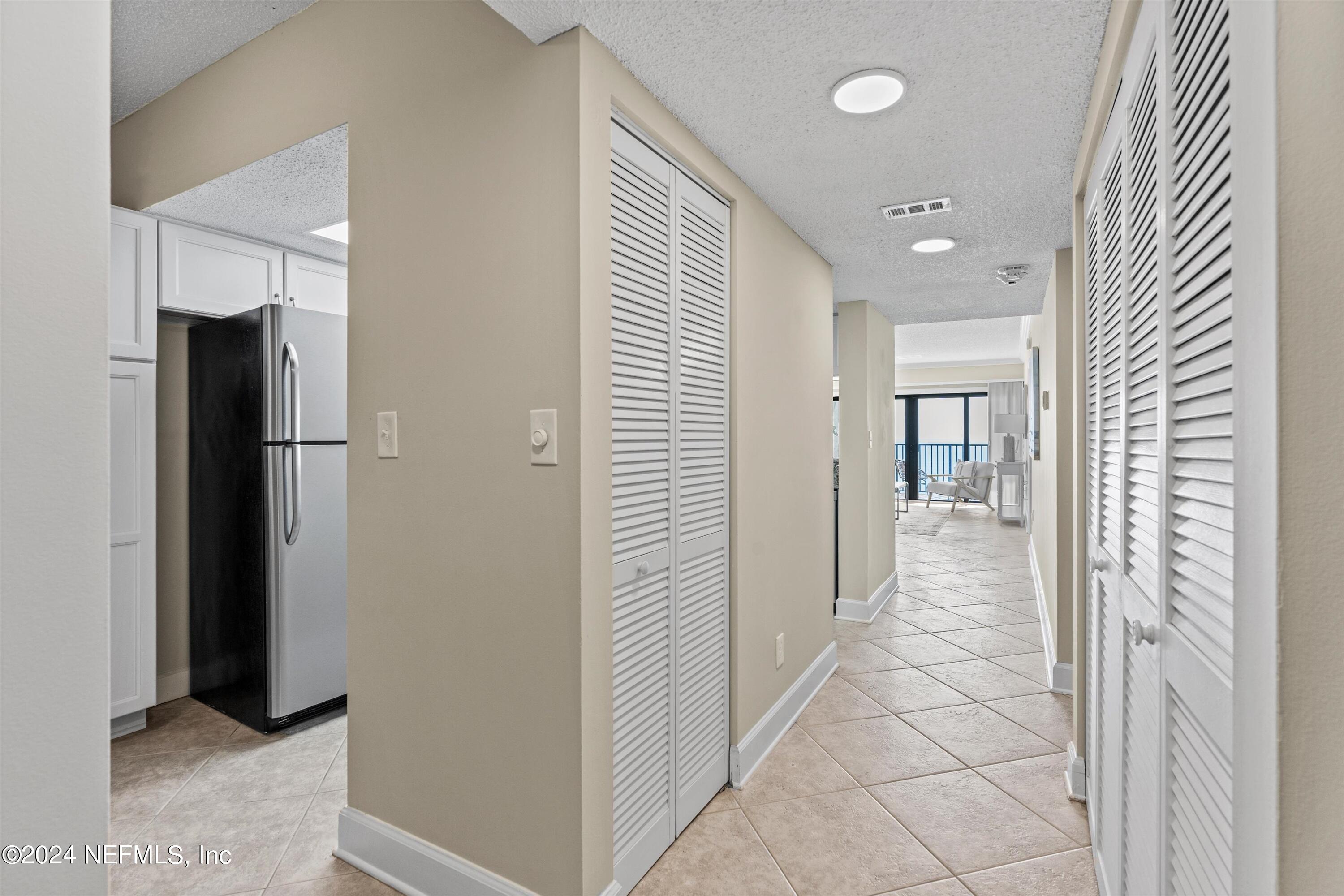 1901 1ST Street N, 1304