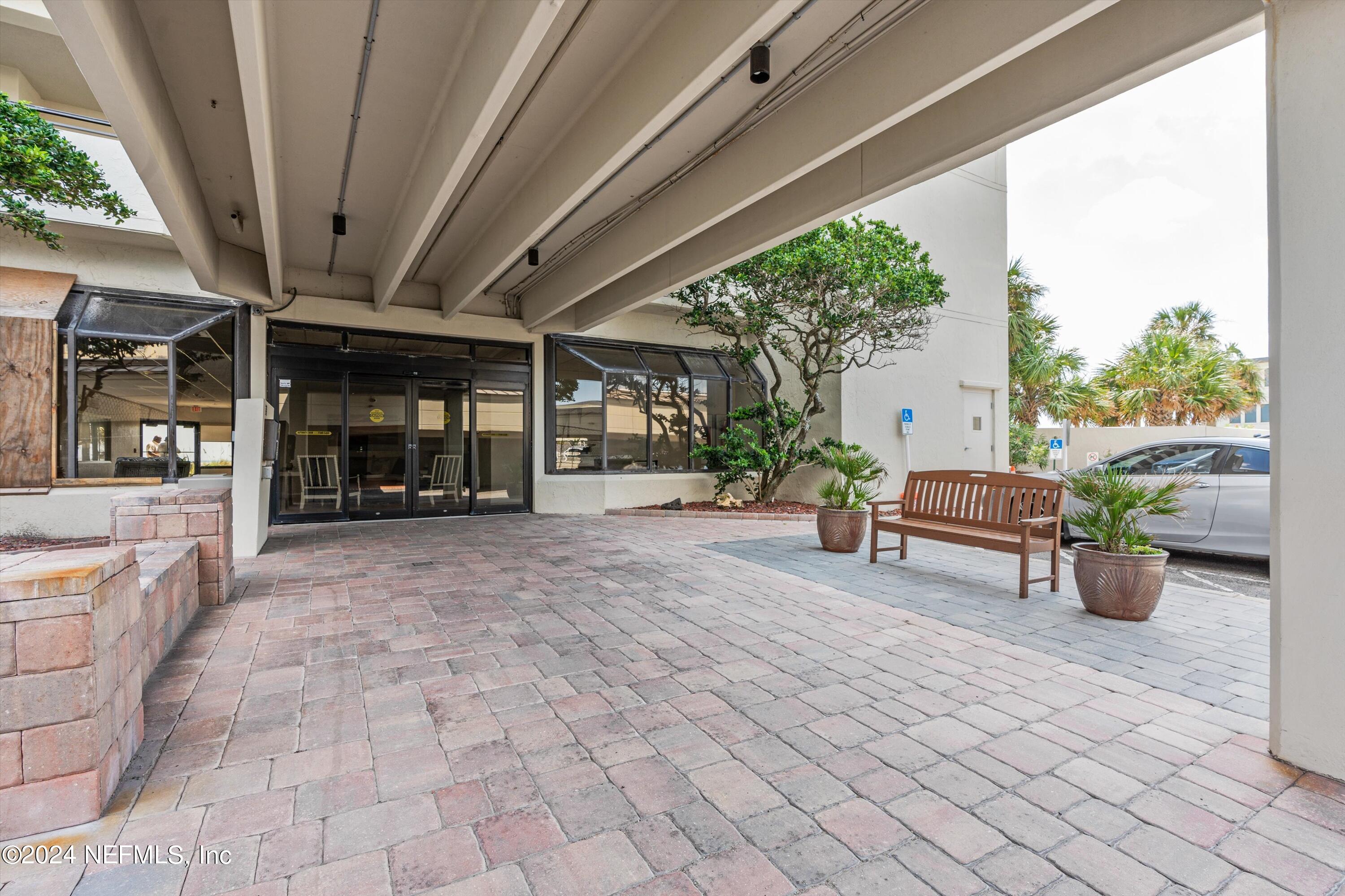 1901 1ST Street N, 1304