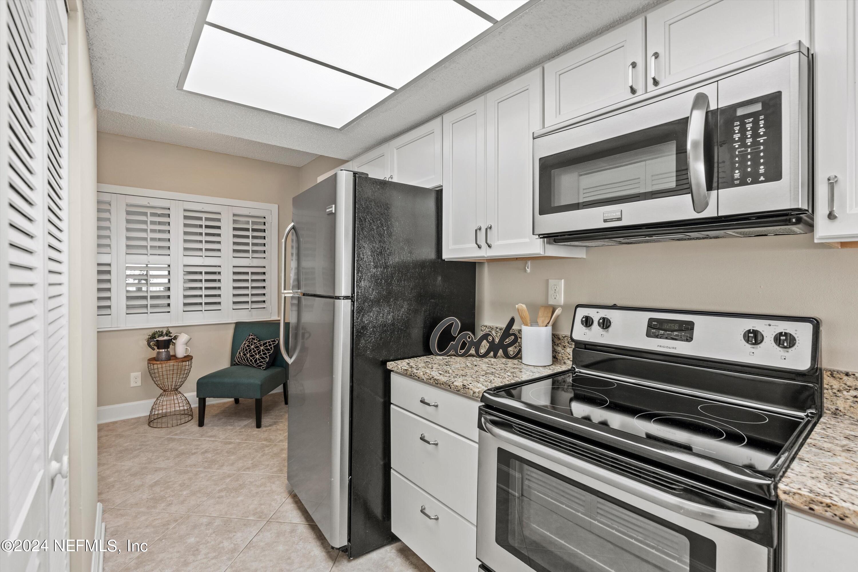 1901 1ST Street N, 1304