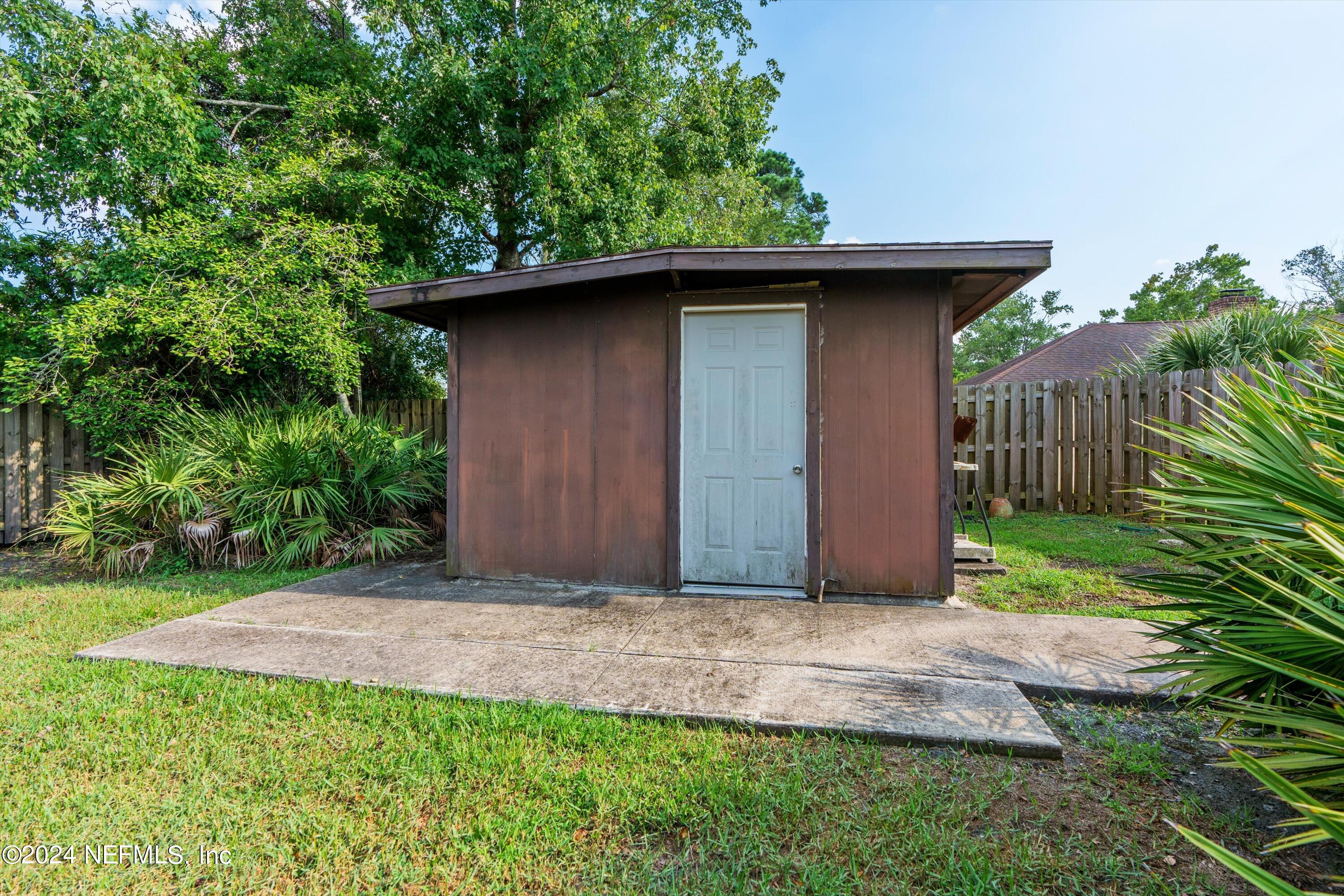 345 PERTHSHIRE Drive