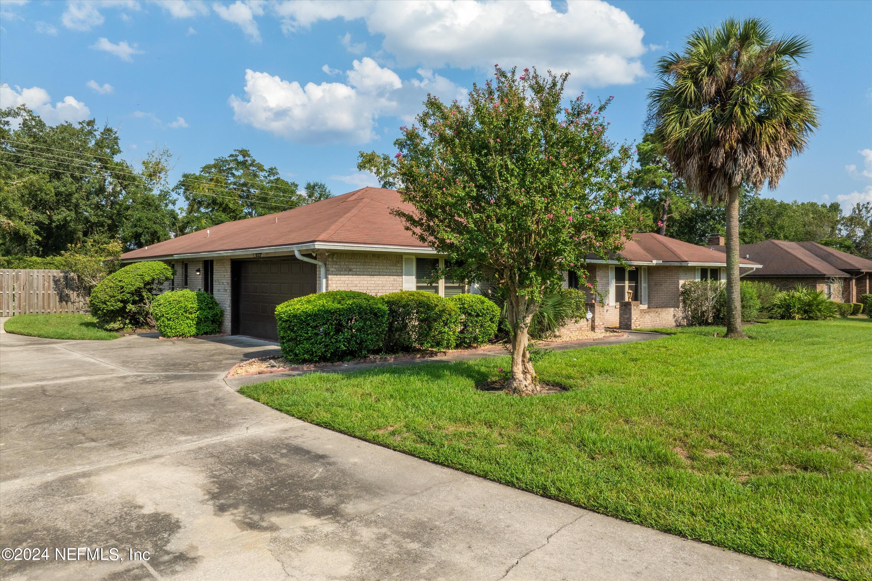 345 PERTHSHIRE Drive