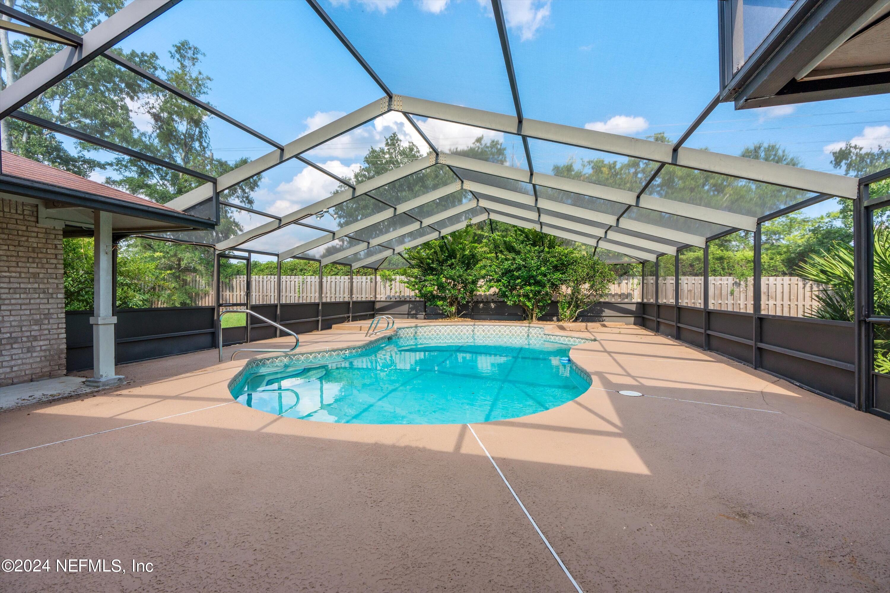 345 PERTHSHIRE Drive