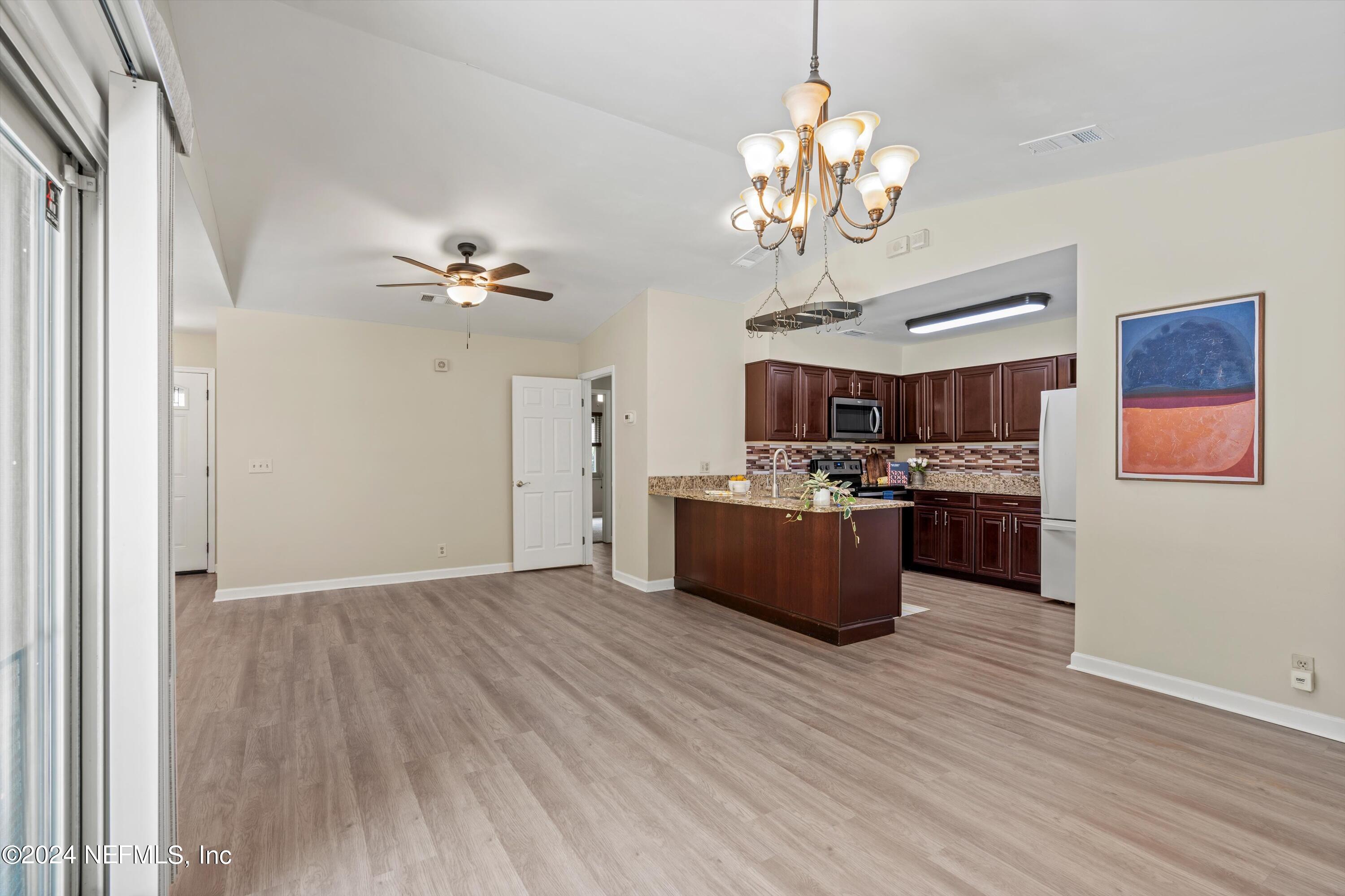 551 LORING Avenue