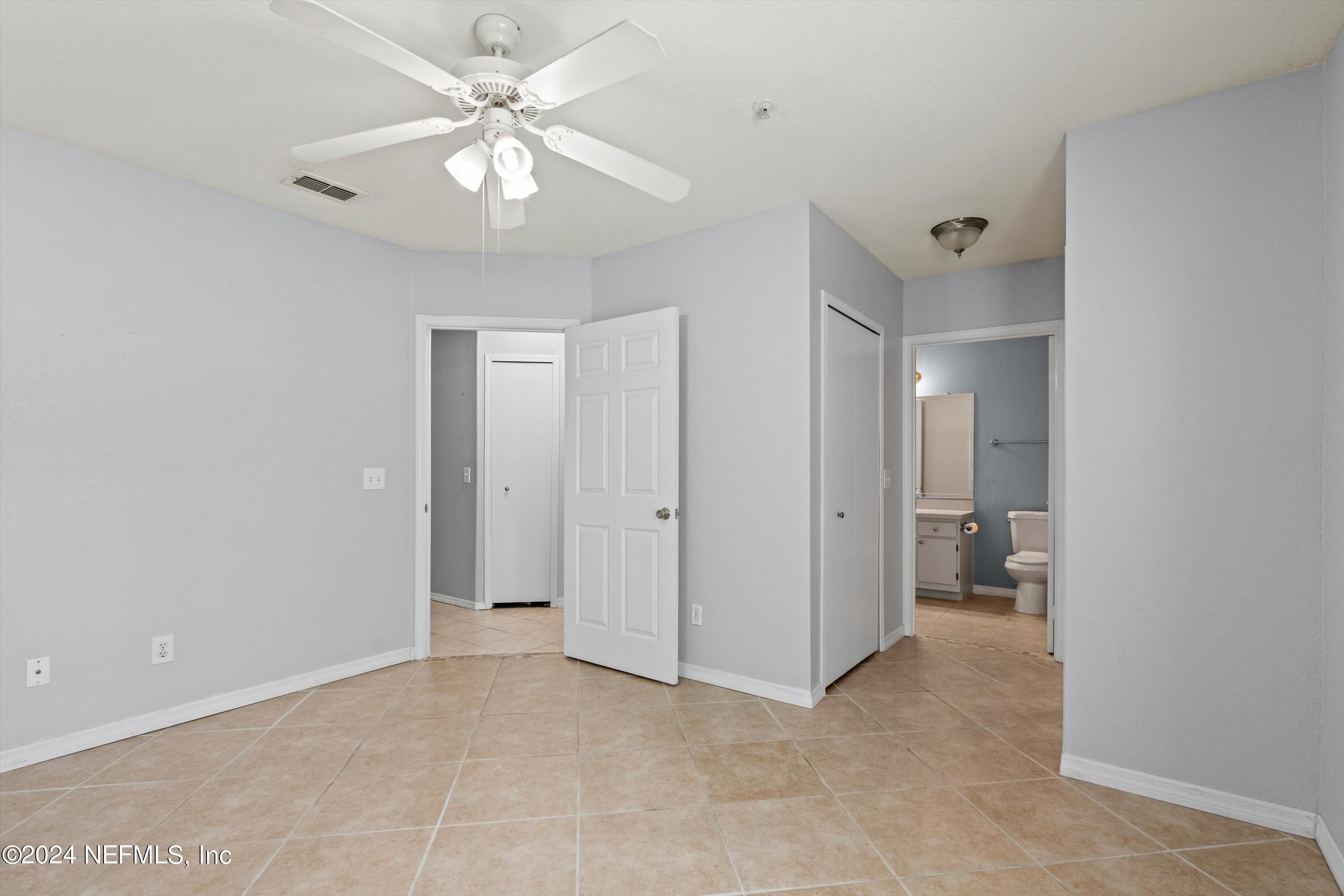 1701 THE GREENS Way, 1515