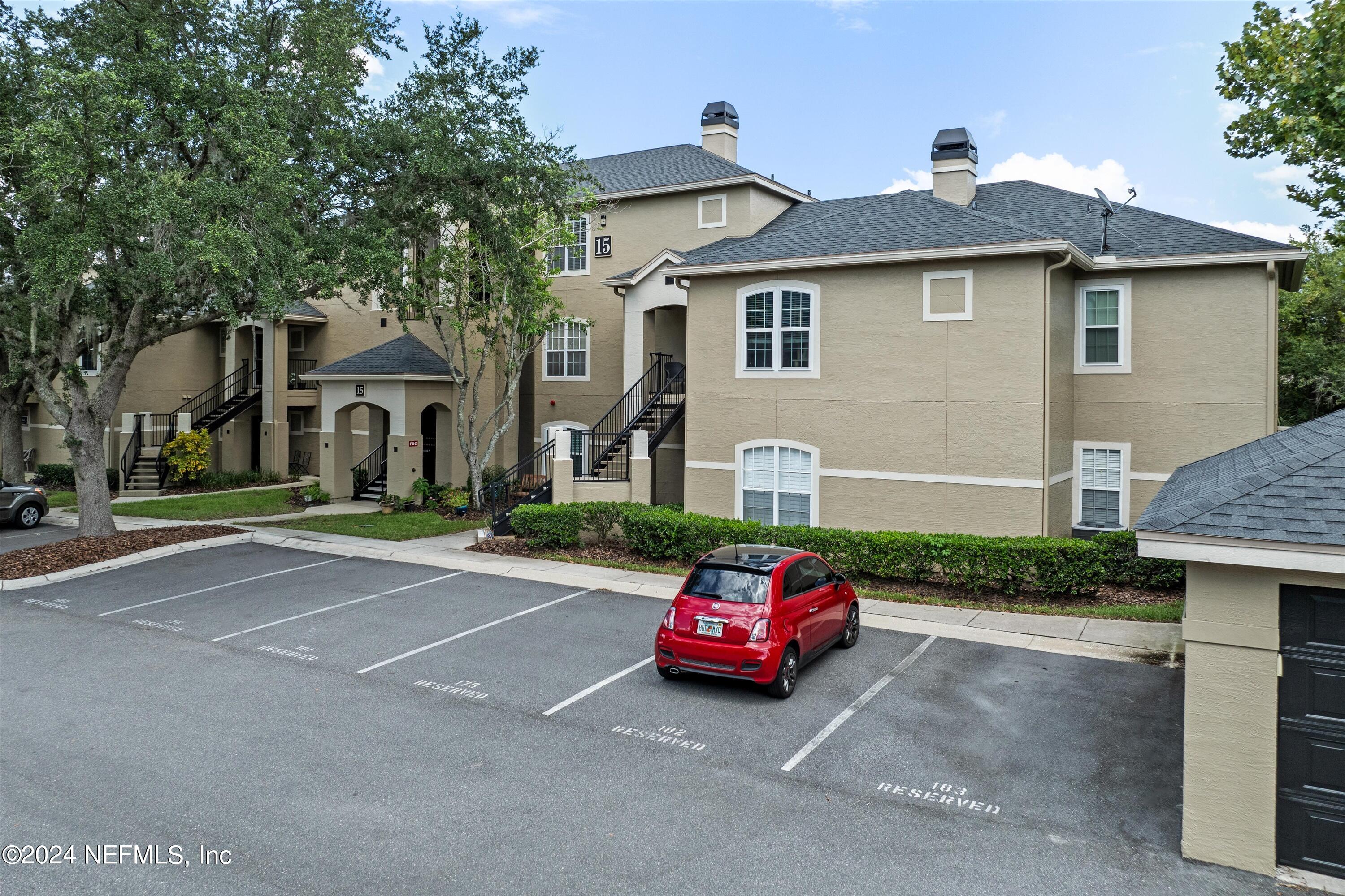 1701 THE GREENS Way, 1515