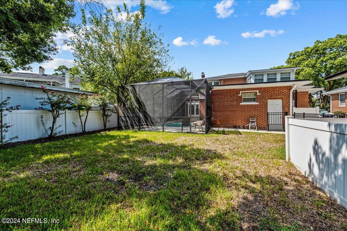 1485 AVONDALE Avenue