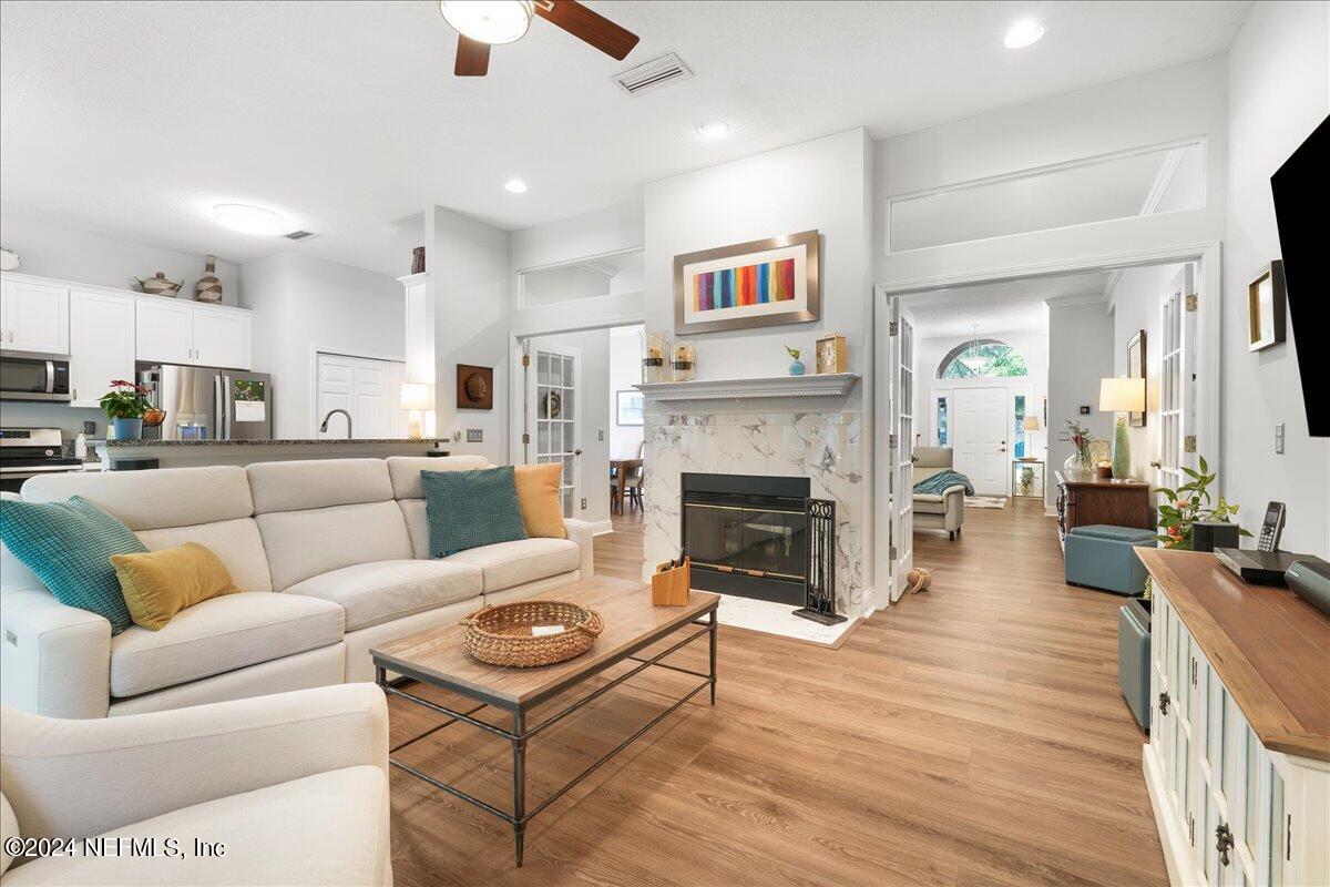 4119 RICHMOND PARK Drive E