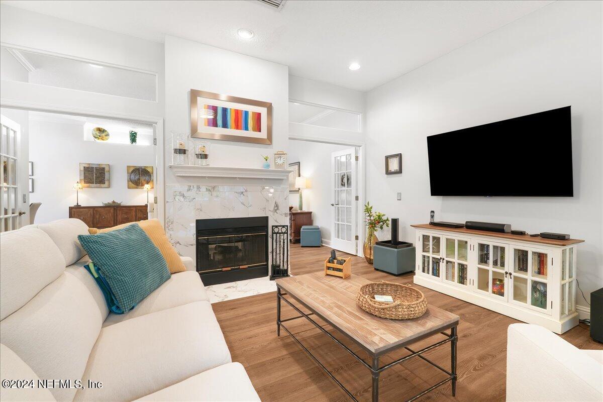 4119 RICHMOND PARK Drive E