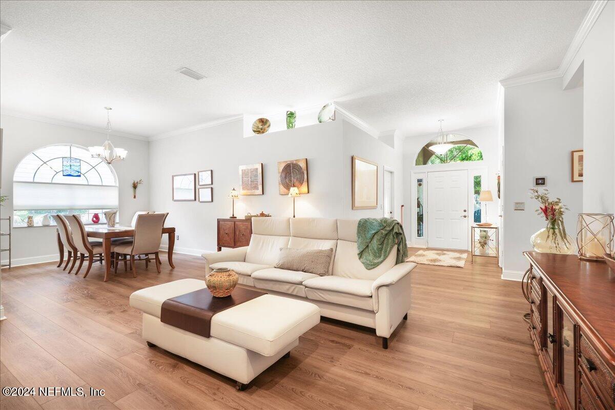 4119 RICHMOND PARK Drive E