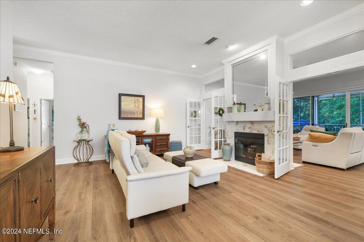 4119 RICHMOND PARK Drive E