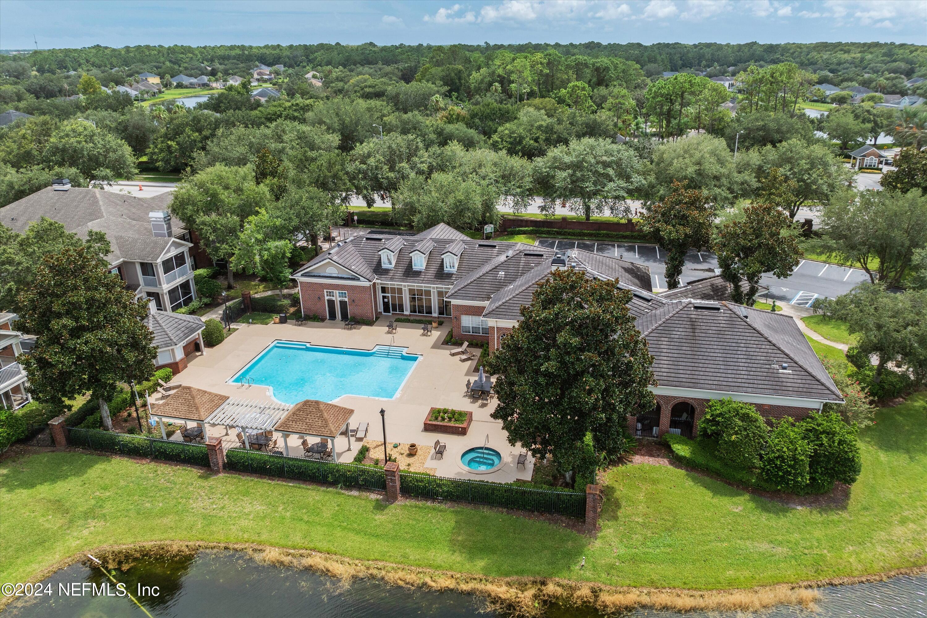 10901 BURNT MILL Road, 303