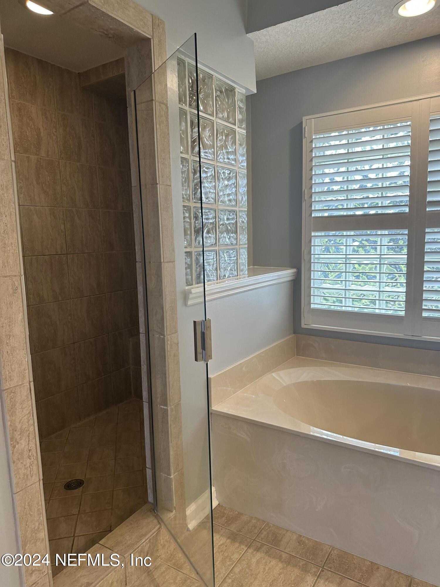 13998 CANOPY OVERLOOK Court