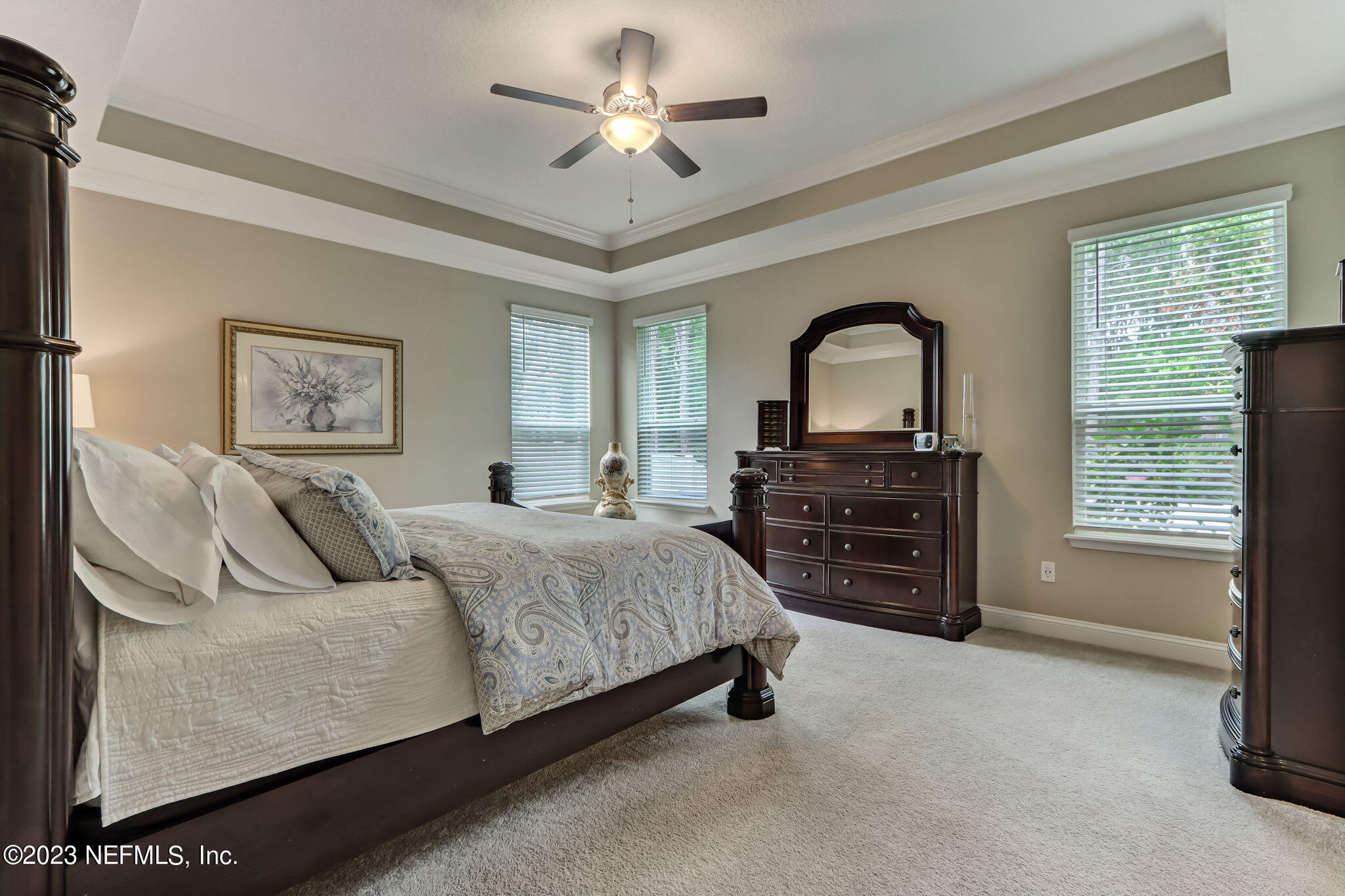 484 GLORIETA Drive