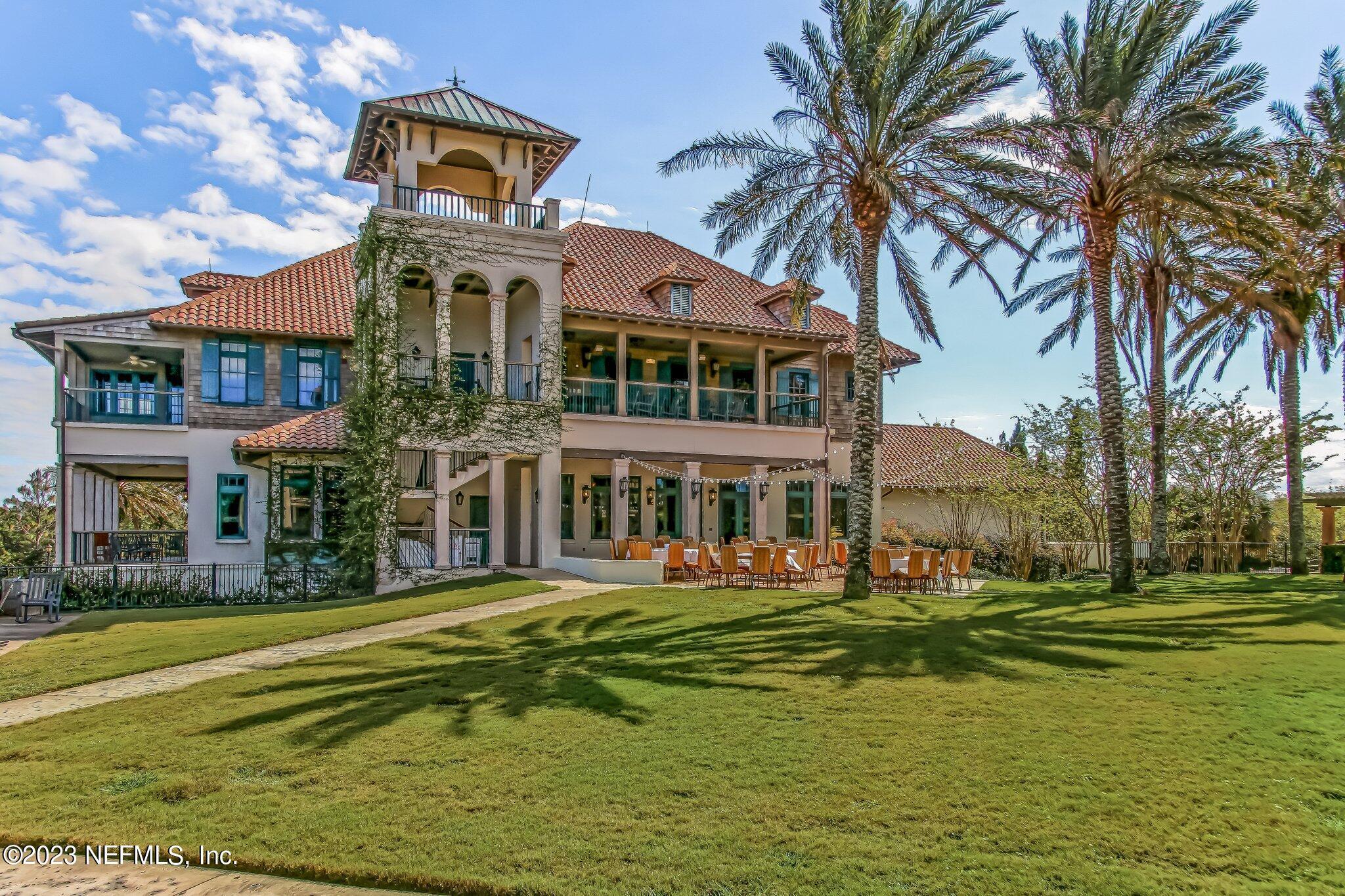 484 GLORIETA Drive