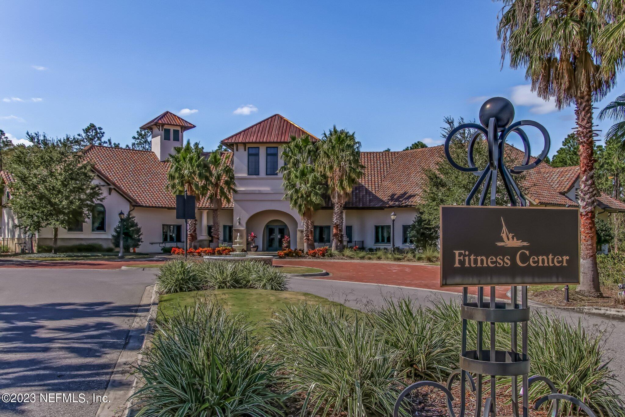 484 GLORIETA Drive