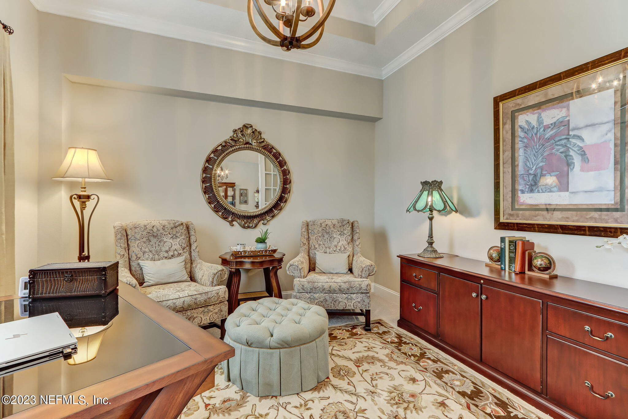 484 GLORIETA Drive