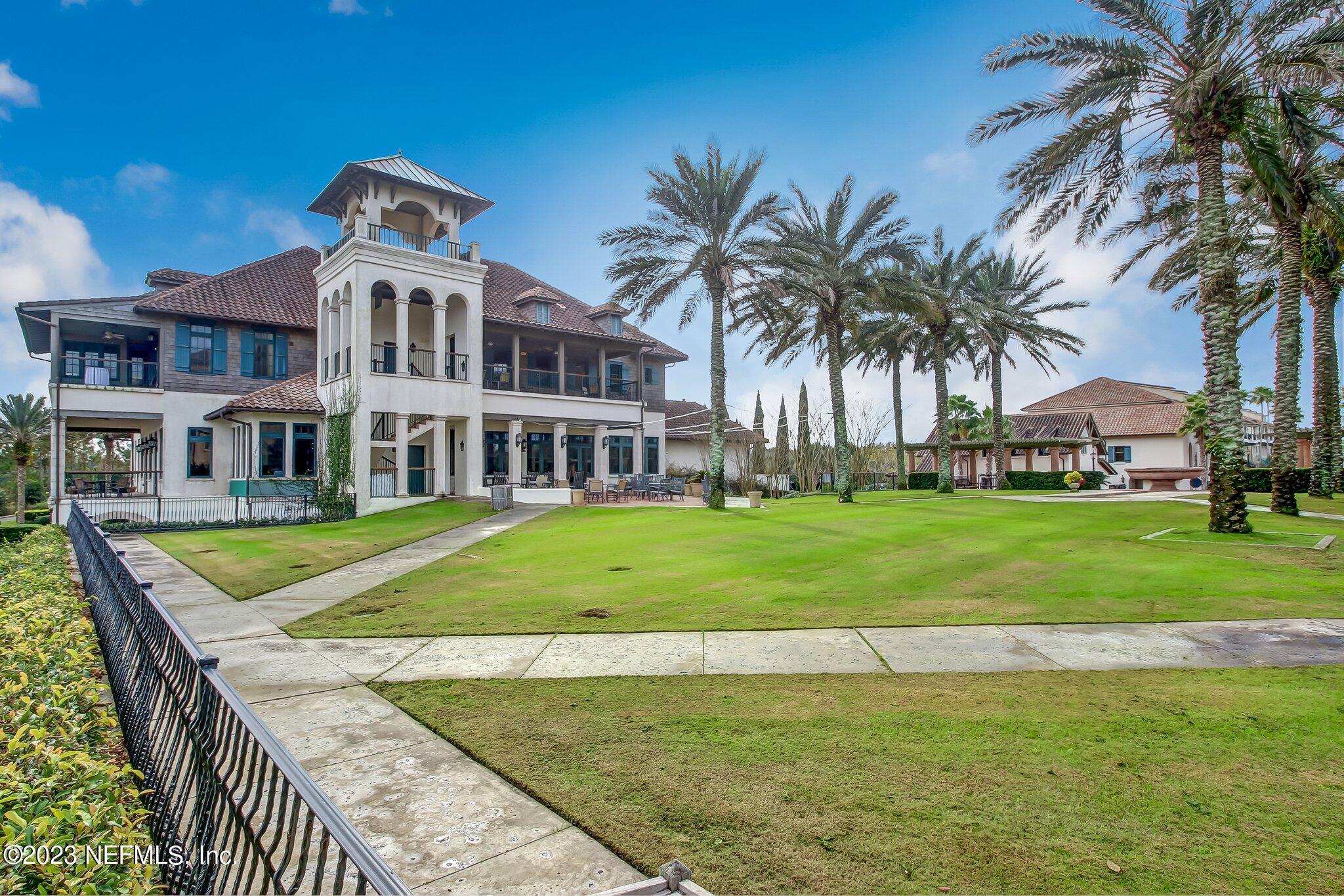 484 GLORIETA Drive