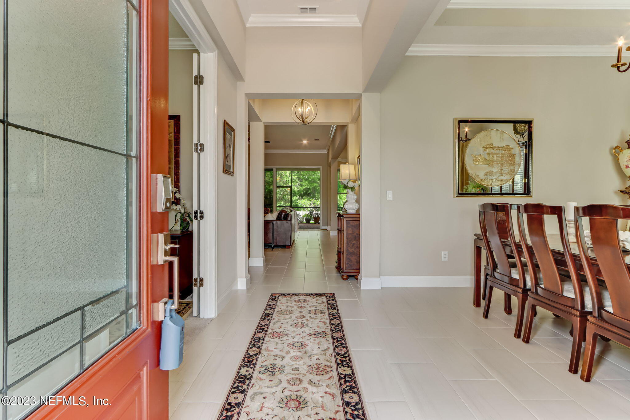 484 GLORIETA Drive