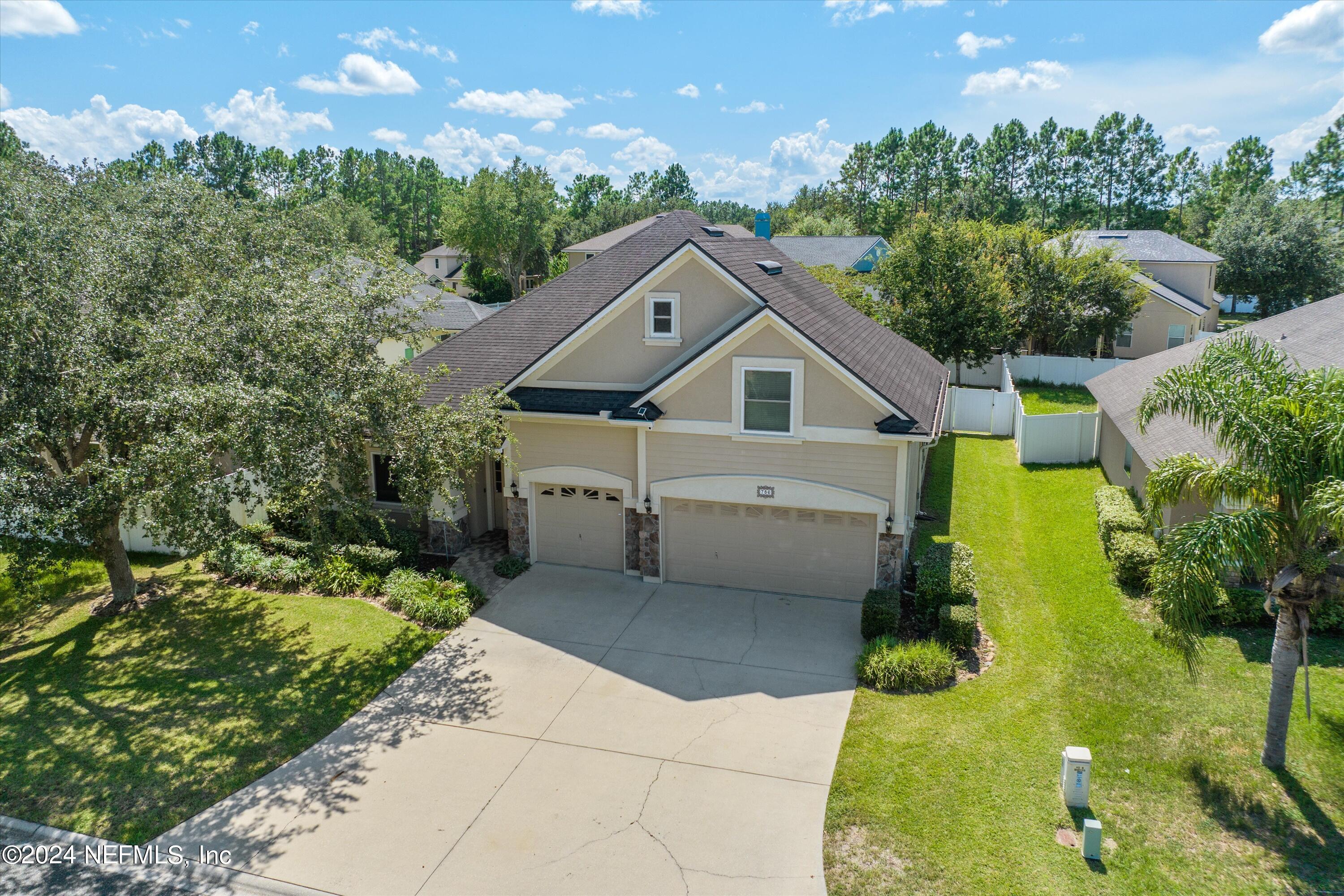 786 PALMETTO PLACE Court