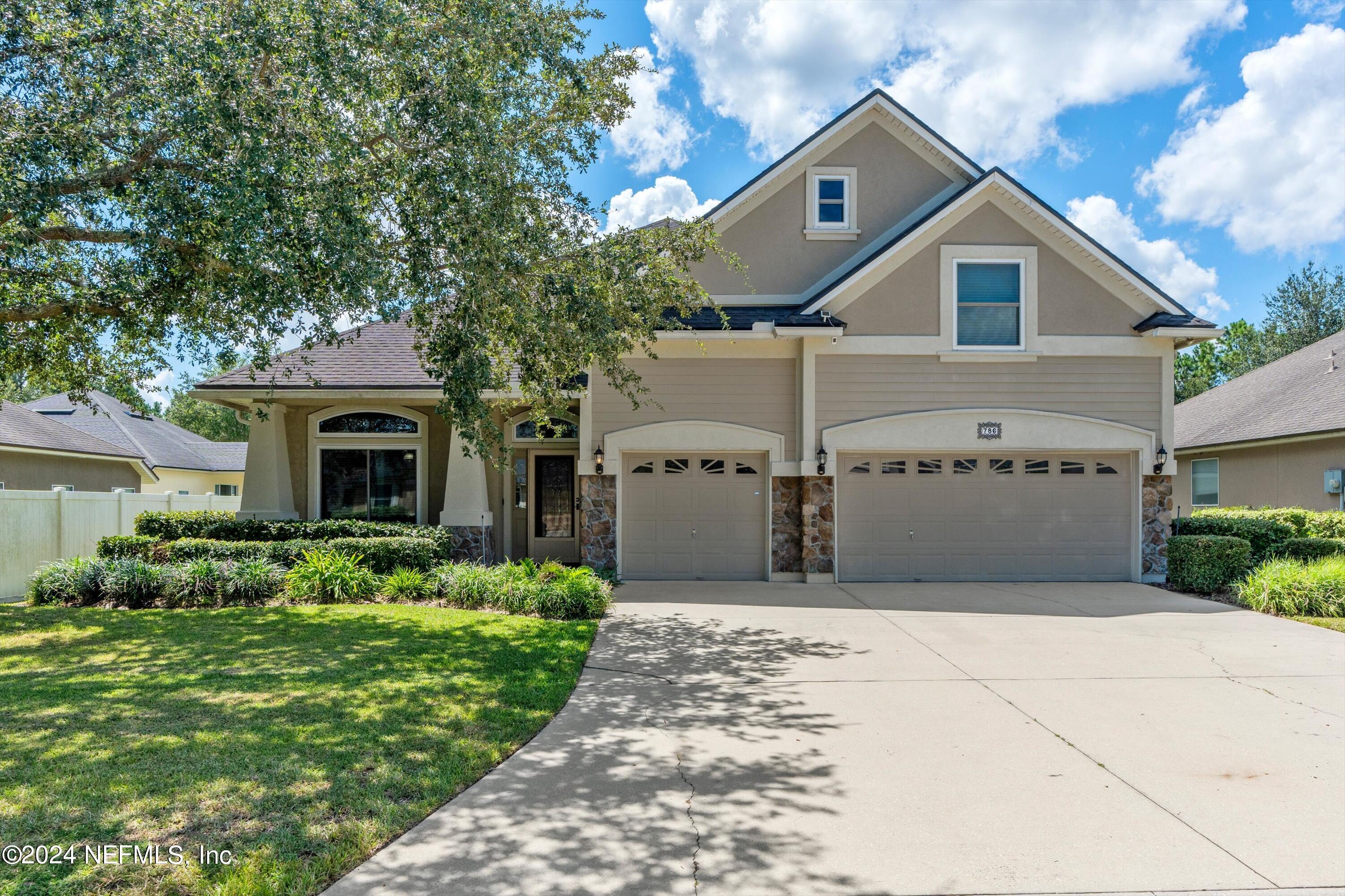 786 PALMETTO PLACE Court