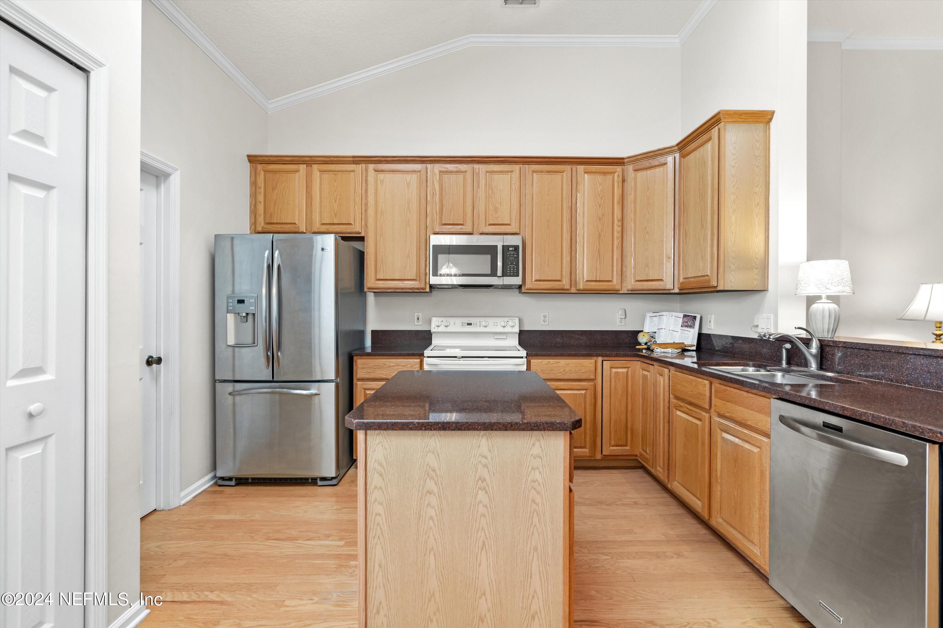 13947 SOUND OVERLOOK Drive S