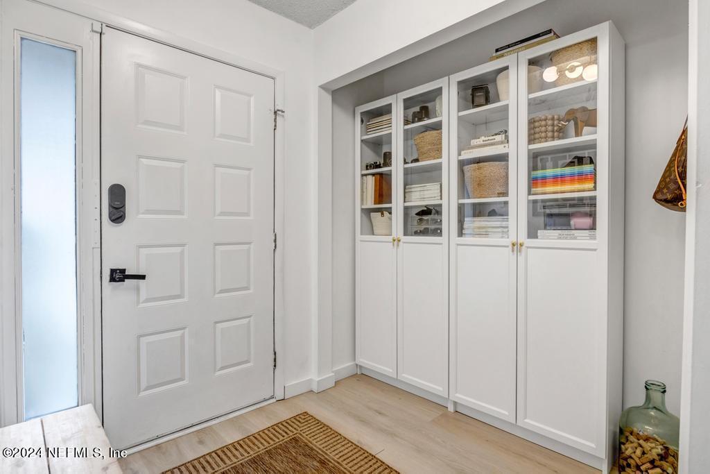 3013 COBBLEWOOD Lane E