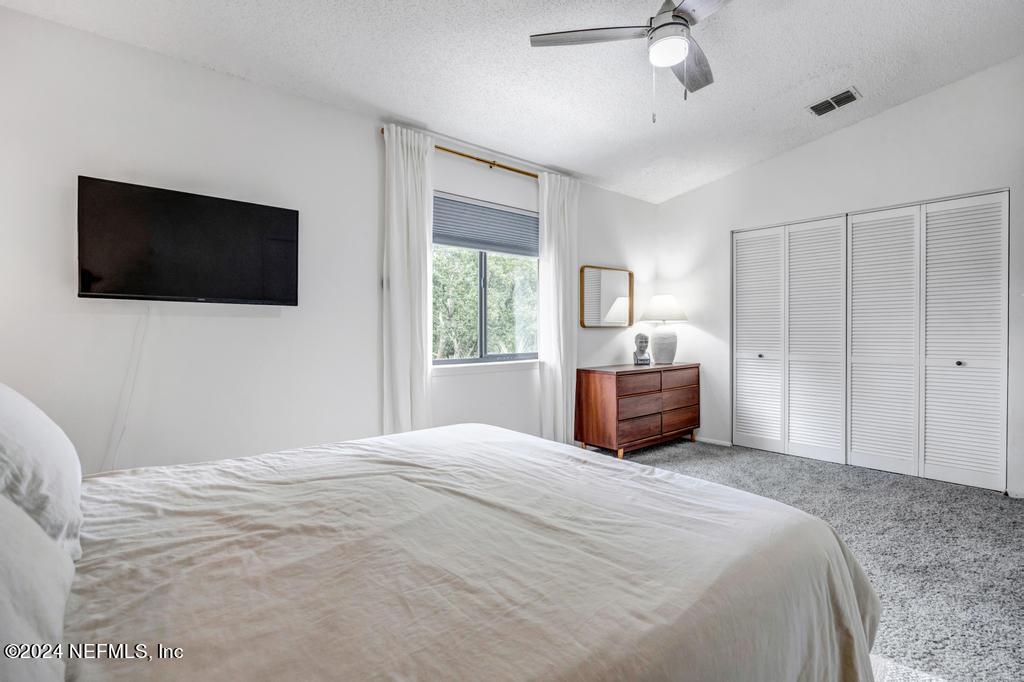 3013 COBBLEWOOD Lane E