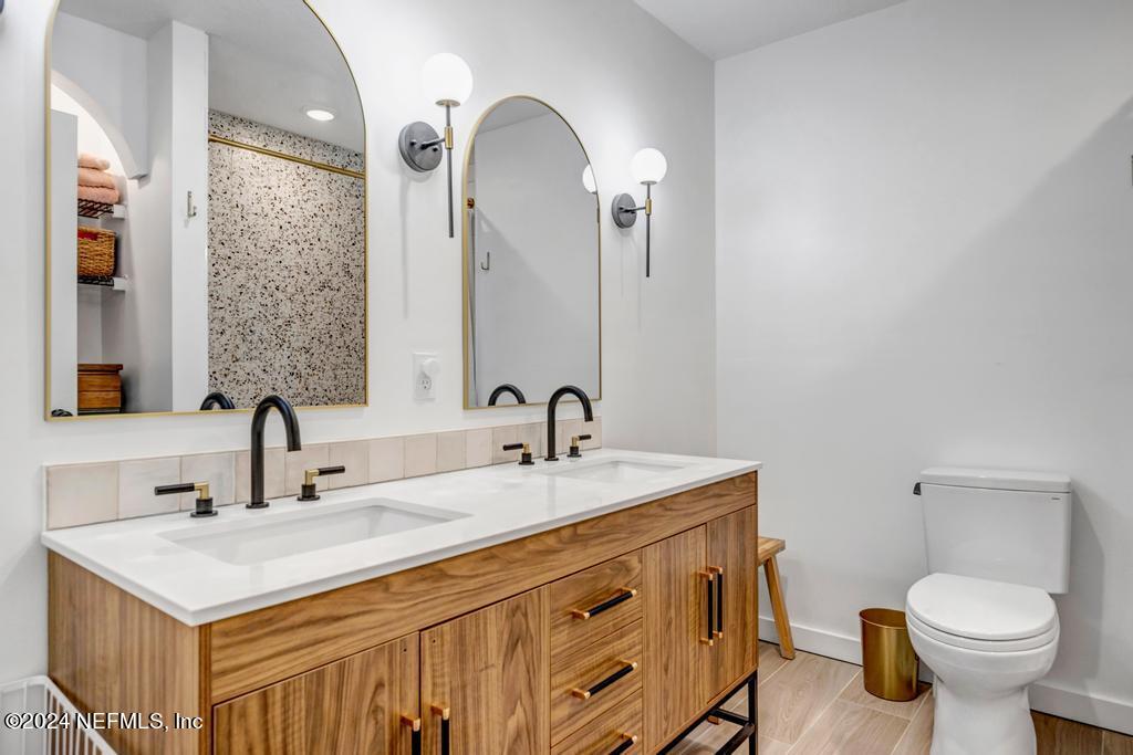 3013 COBBLEWOOD Lane E