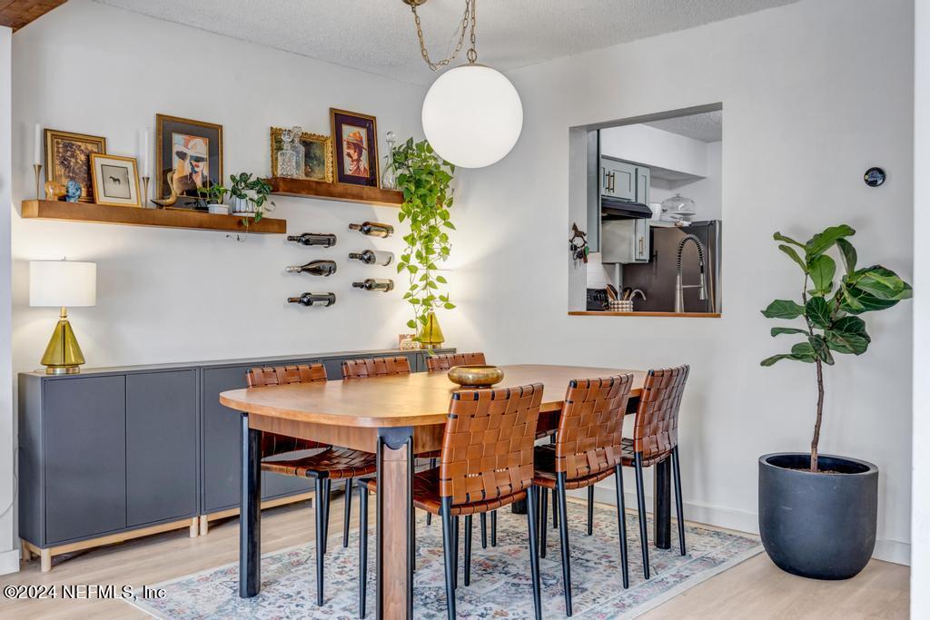 3013 COBBLEWOOD Lane E