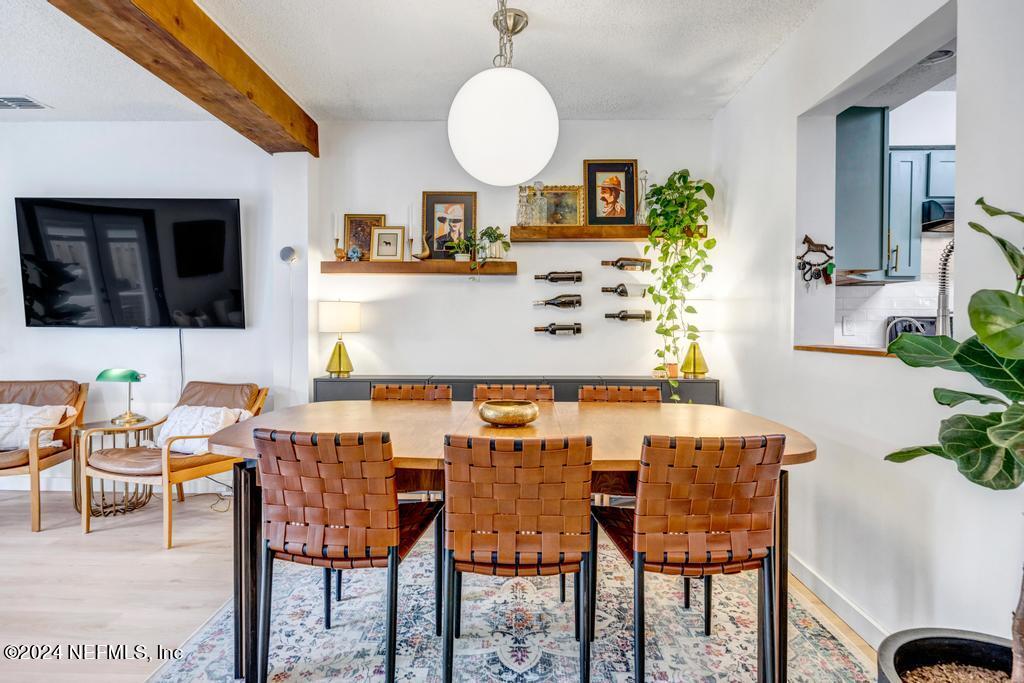 3013 COBBLEWOOD Lane E