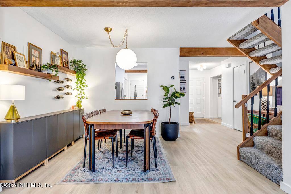 3013 COBBLEWOOD Lane E