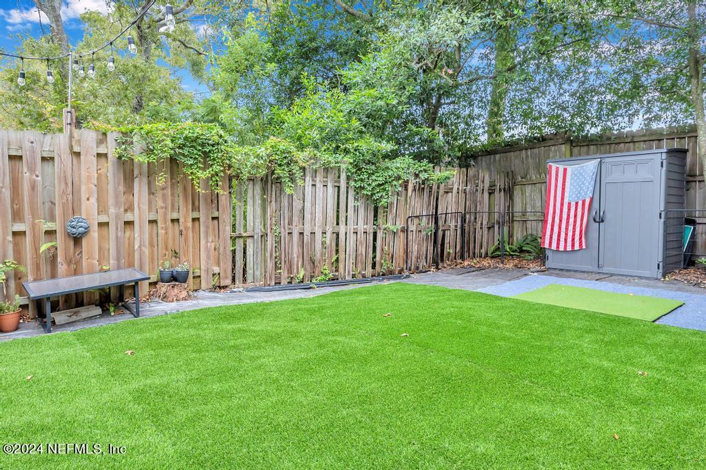 3013 COBBLEWOOD Lane E