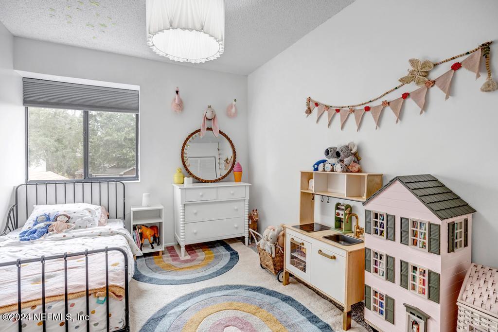 3013 COBBLEWOOD Lane E