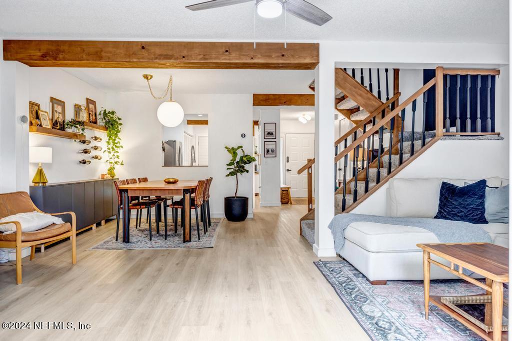 3013 COBBLEWOOD Lane E