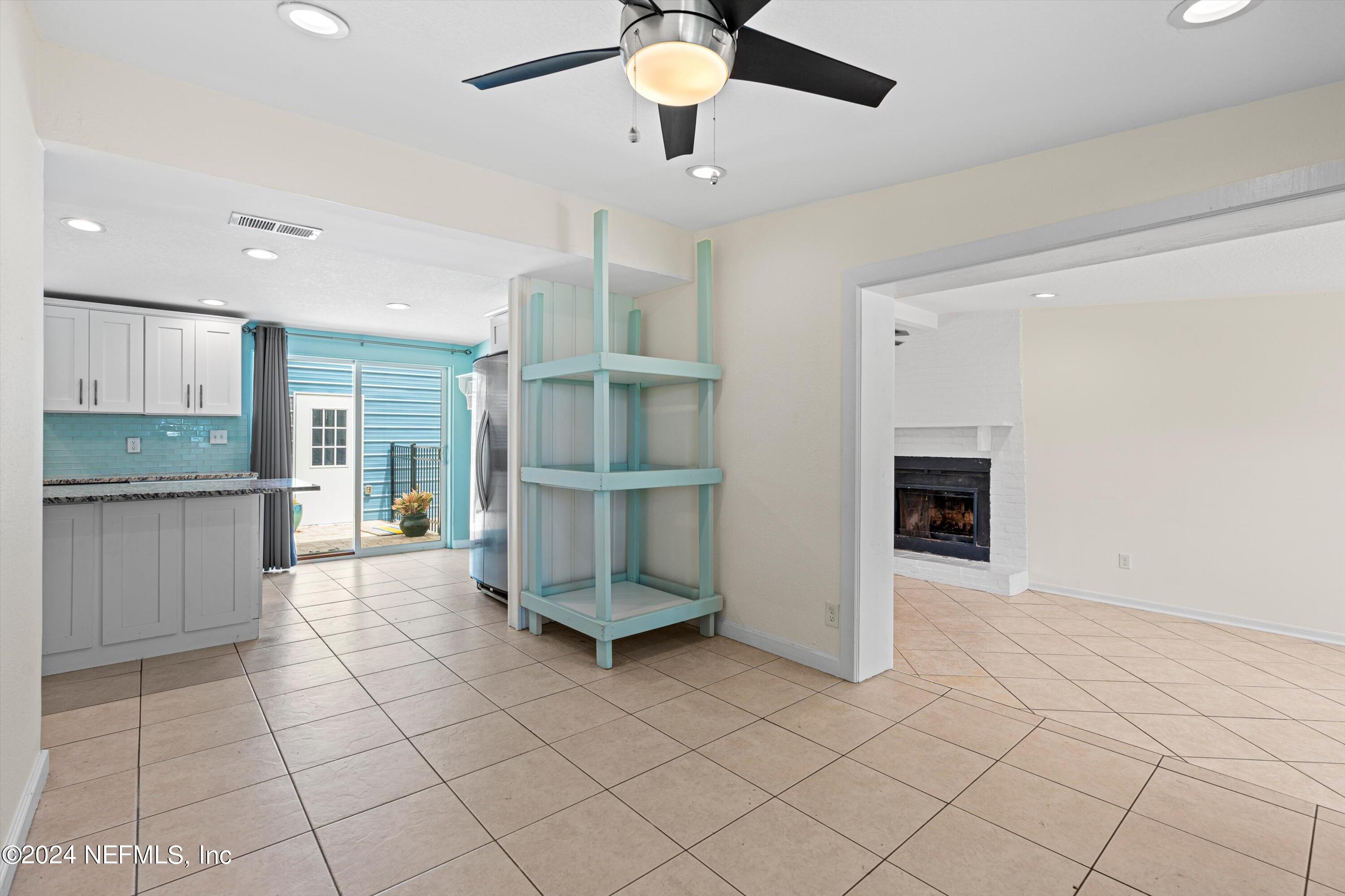 90 FORRESTAL Circle S